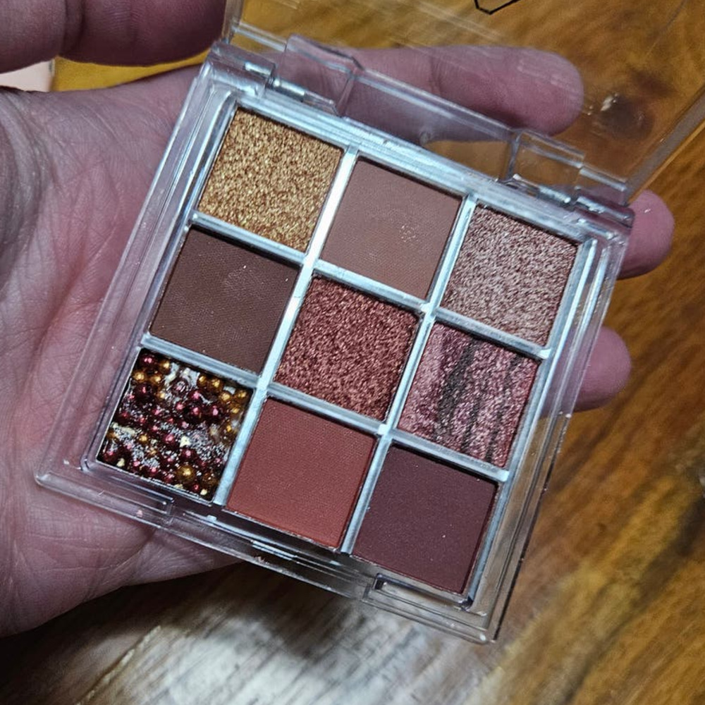 NEW! Leixina Asian Beauty Chic Color 9 Color Eye Shadow Palette #04